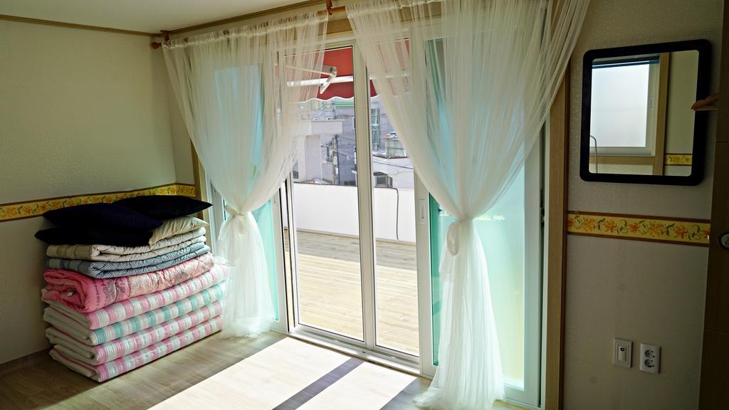 Yours Guesthouse In Tongyeong Eksteriør bilde